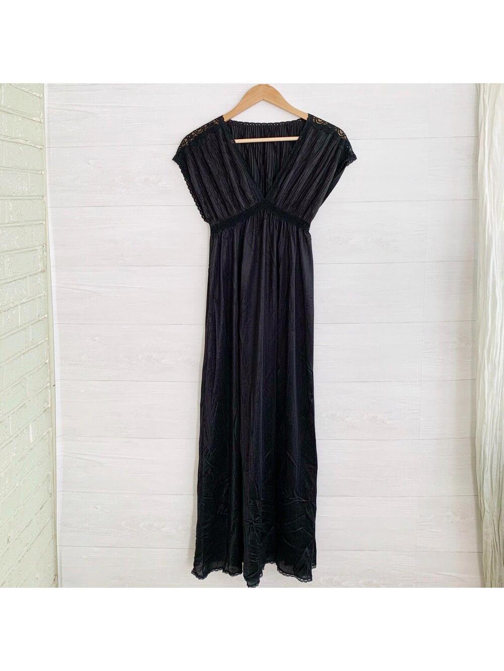 Vintage Miss Elaine Black Enkalure Nylon Lace Trim Long Nightgown S 70s